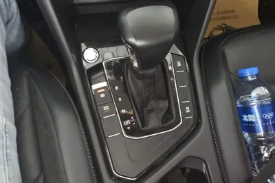 Volkswagen Tiguan L 2018, 149300 км, за 80453.97 CNY - фото 16