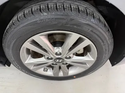 Hyundai Avante 2016, 118061 км, за 9800000 KRW - фото 19