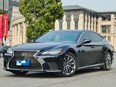 Lexus LS · 2021 год