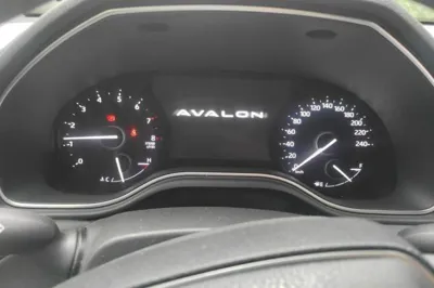 Toyota Avalon 2019, 70000 км, за 114457.41 CNY - фото 10