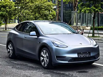 Tesla Model Y 2022, 70000 км, за 146800 CNY
