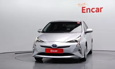 Toyota Prius 2016, 126520 км, за 13000000 KRW