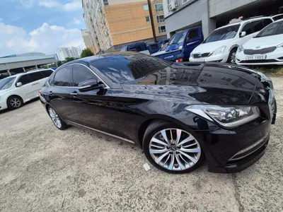 Hyundai Genesis 2016, 170544 км, за 8500000 KRW - фото 1