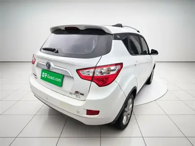 Changan CS35 2016, 81900 км, за 17400 CNY
