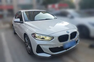 BMW 1 Series 2019, 43600 км, за 67367.88 CNY