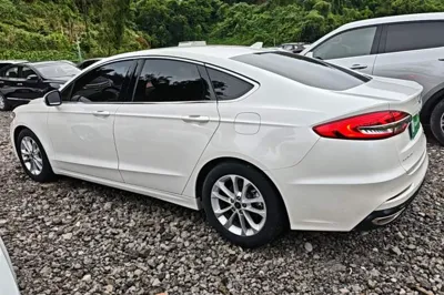 Ford Mondeo 2018, 67100 км, за 75003.91 CNY