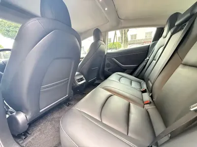Tesla Model 3 2021, 100000 км, за 109800 CNY - фото 9