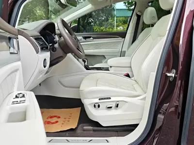 Volkswagen Viloran 2020, 50000 км, за 129900 CNY - фото 7