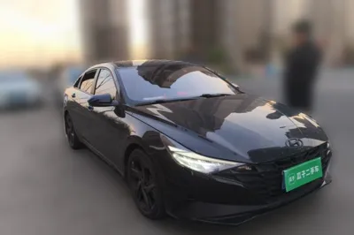 Hyundai Elantra 2022, 36700 км, за 77802.76 CNY