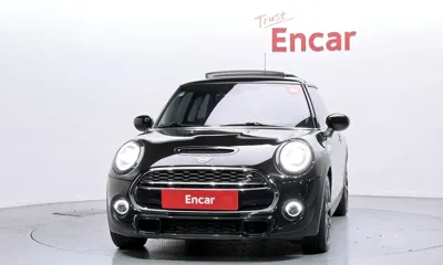 MINI Cooper 2020, 67940 км, за 18900000 KRW