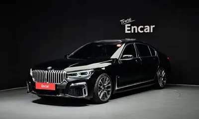BMW 7-Series · 2021 год