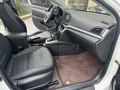 Hyundai Elantra 2017, 80000 км, за 25800 CNY - фото 9