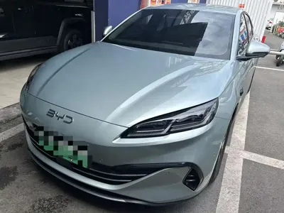 BYD 海豹06 2025, 9000 км, за 68800 CNY