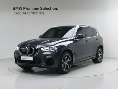 BMW X5 · 2021 год