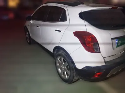 Buick Encore 2015, 70900 км, за 27628.49 CNY