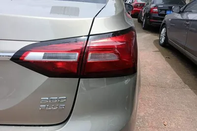 Roewe 360 2018, 130300 км, за 34540.72 CNY - фото 9