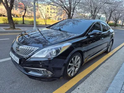Hyundai Grandeur · 2015 год
