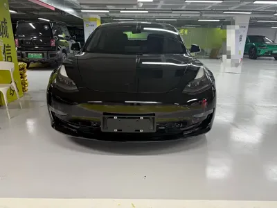 Tesla Model 3 2021, 66000 км, за 146000 CNY