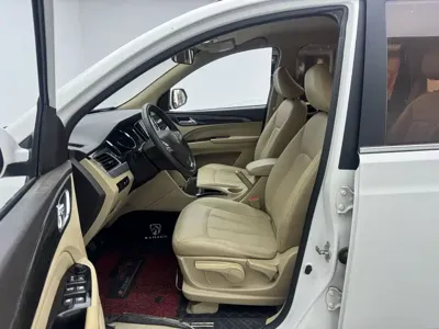 Baojun 730 2018, 74000 км, за 26800 CNY - фото 8