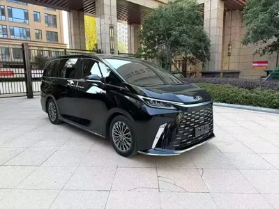 Lexus LM 2023, 28000 км, за 1129000 CNY