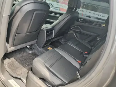 Porsche Cayenne Hybrid 2021, 58000 км, за 368000 CNY - фото 25