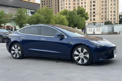 Tesla Model 3 2019, 101300 км, за 144742.36 CNY