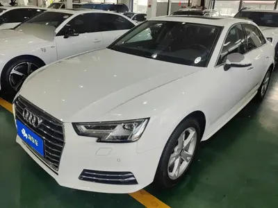 Audi A4L · 2017 год
