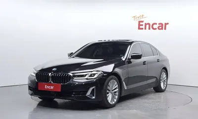 BMW 5-Series · 2021 год