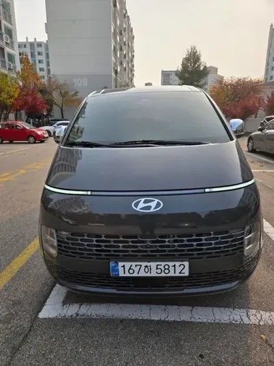 Hyundai Staria · 2025 год