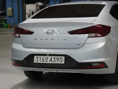 Hyundai Avante 2019, 98394 км, за 10600000 KRW - фото 17