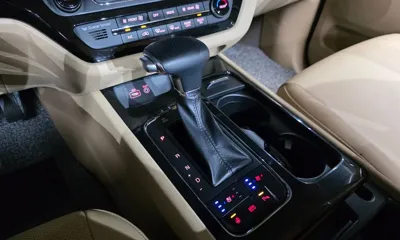 Kia Canival 2018, 187471 км, за 9900000 KRW - фото 9