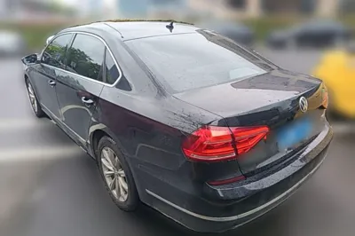 Volkswagen Passat 2017, 87100 км, за 73058.53 CNY