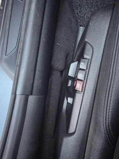 BMW 3-Series 2015, 125000 км, за 7500000 KRW - фото 15