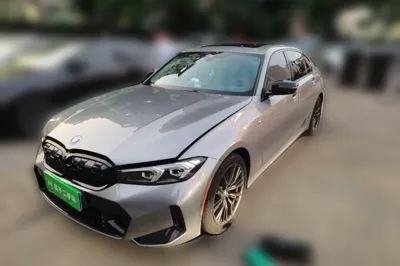BMW 3 Series · 2023 год