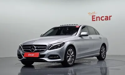 Mercedes-Benz C-Class · 2015 год