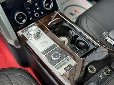 Land Rover Range Rover 2019, 130000 км, за 575700 CNY - фото 11