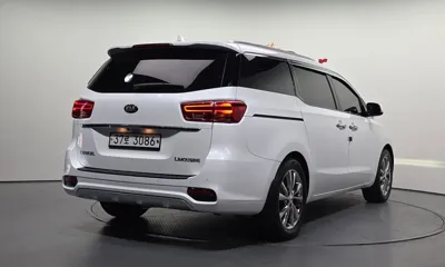 Kia Canival 2019, 57134 км, за 19990000 KRW - фото 2