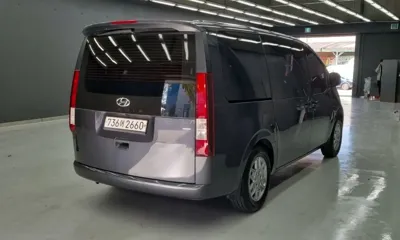 Hyundai Staria 2022, 10033 км, за 33800000 KRW