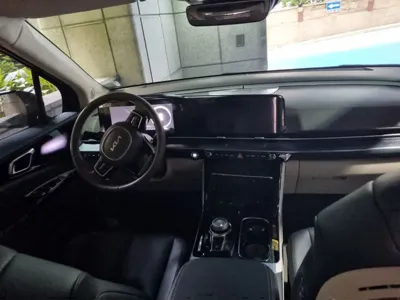 Kia Canival 2023, 87850 км, за 31300000 KRW - фото 8