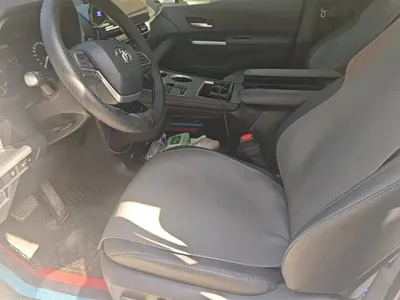 Toyota Sienna 2024, 32400 км, за 240000 CNY - фото 9