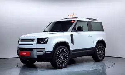 Land Rover Defender · 2022 год