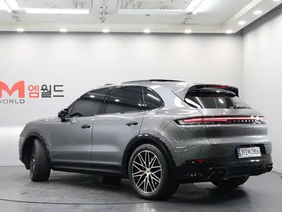 Porsche Cayenne 2025, 6410 км, за 199000000 KRW