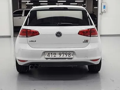 Volkswagen Golf 2014, 95603 км, за 7400000 KRW