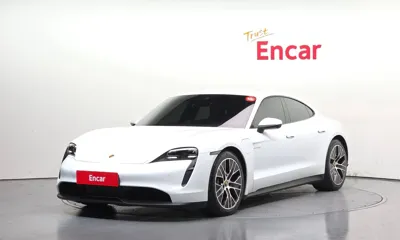 Porsche Taycan · 2022 год