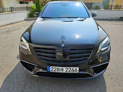 Mercedes-Benz S-Class · 2015 год