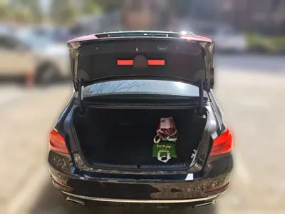BMW 5 Series 2019, 63000 км, за 210115.43 CNY - фото 16