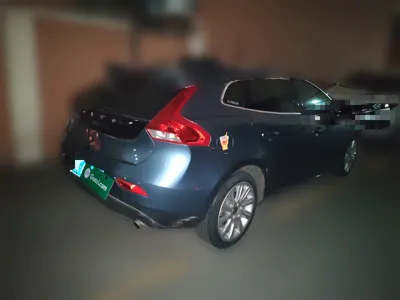 Volvo V40 2014, 137000 км, за 34412.12 CNY - фото 6