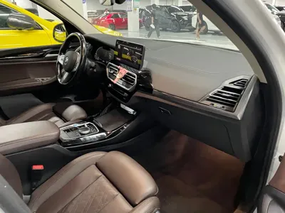 BMW iX3 2023, 20000 км, за 124200 CNY