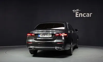 Mercedes-Benz E-Class 2022, 59419 км, за 36900000 KRW
