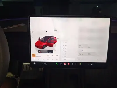 Tesla Model 3 2026, 9900 км, за 212600 CNY